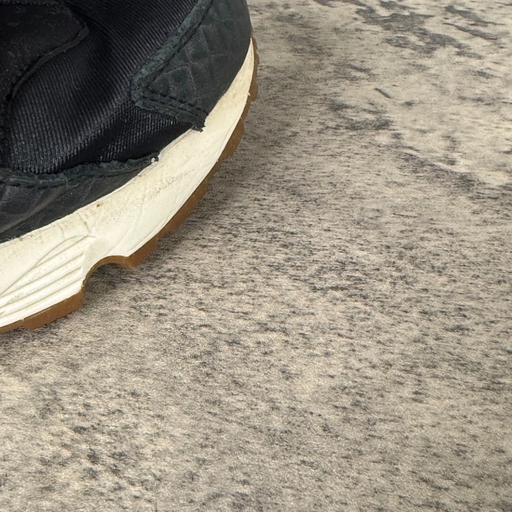Nike Air Huarache Run Premium Shoes Black/White Snakeskin Women 8.5 683818-011 - Picture 3 of 11
